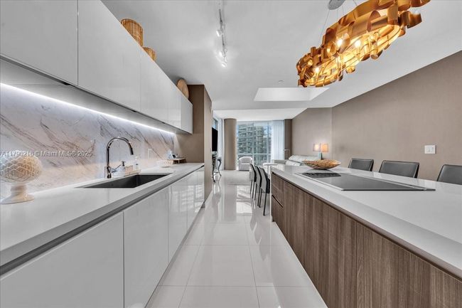UNIT-3711 - 851 Ne 1 St Ave, Condo with 3 bedrooms, 4 bathrooms and null parking in Miami FL | Image 9