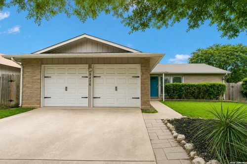 9426 Bowen Dr, San Antonio, TX, 78250-2803 | Card Image