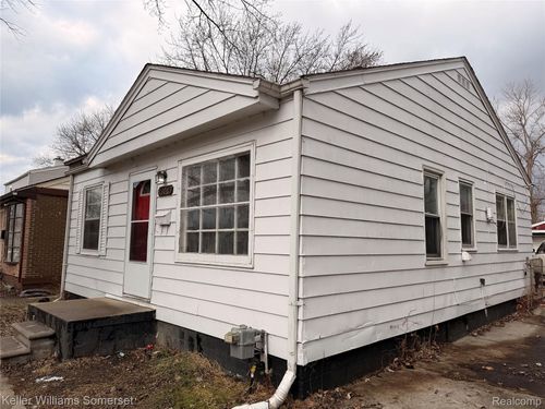 13069 Sarsfield Ave, Warren, MI, 48089-4847 | Card Image