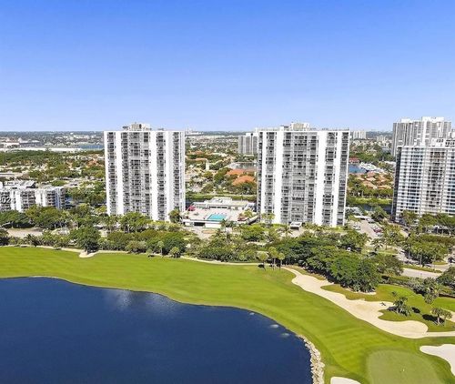 apt-203-3675 N Country Club Dr, Aventura, FL, 33180-1705 | Card Image