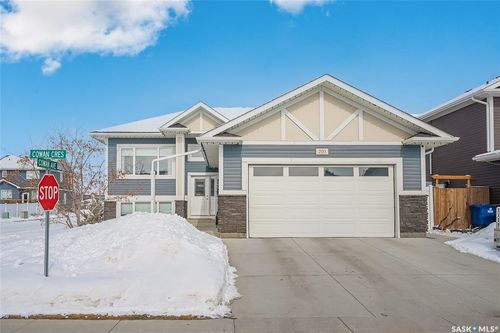 201 Cowan Cres, Martensville, SK, S0K2T1 | Card Image