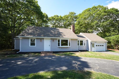7 Dexter Mill Dr, Teaticket, MA, 02536-5830 | Card Image