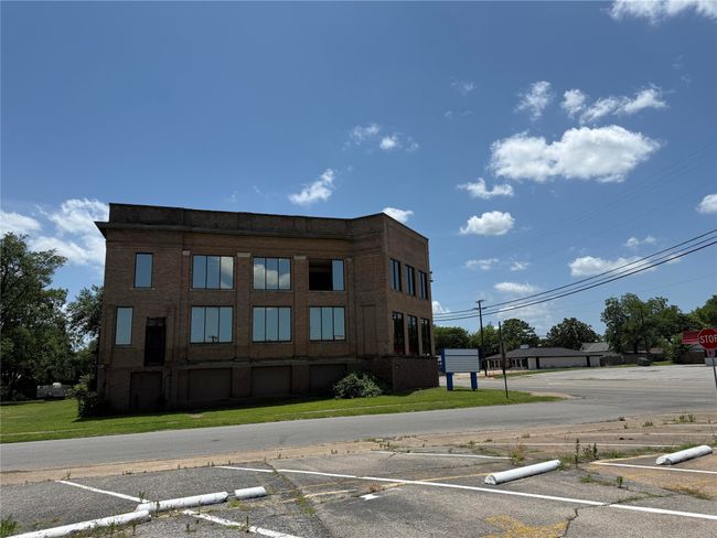 1100 S Austin Ave, Home with 0 bedrooms, 0 bathrooms and null parking in Denison TX | Image 6