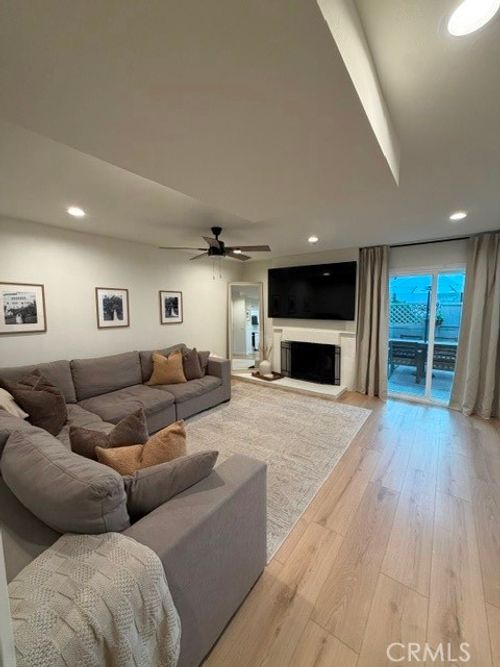 626 Greendale Ln, Pomona, CA, 91767-1256 | Card Image