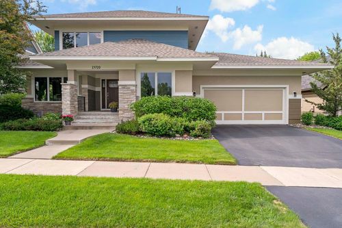 15720 Duck Pond Way, Apple Valley, MN, 55124-5760 | Card Image
