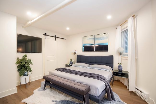 G - 1319 W Early Ave, Condo with 2 bedrooms, 1 bathrooms and null parking in CHICAGO IL | Image 12