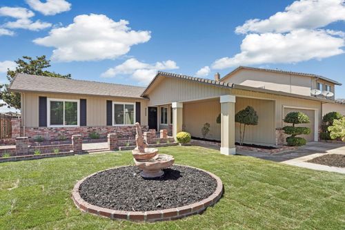 9555 Scarboro Pl, Stockton, CA, 95209-5014 | Card Image