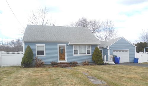 5 Saint Theresa Ave, Bristol, RI, 02809-4614 | Card Image