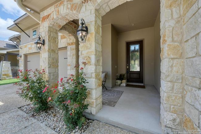 32192 Tamarind Bnd, House other with 4 bedrooms, 4 bathrooms and null parking in Bulverde TX | Image 4