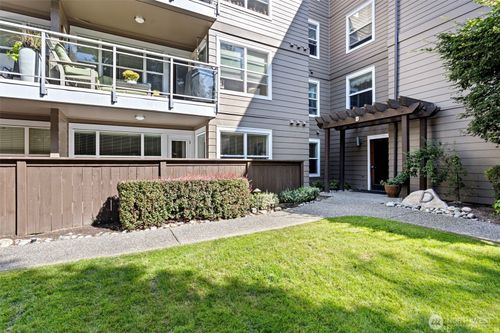 unit-d105-22910 90th Ave W, Edmonds, WA, 98026-9405 | Card Image