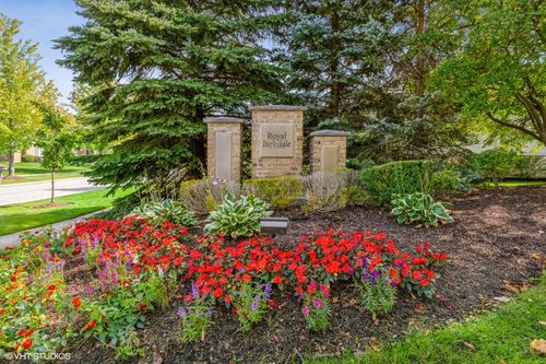 1969 Royal Birkdale Dr, Vernon Hills, IL, 60061-4572 | Card Image