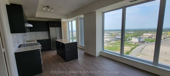 2415 - 8960 Jane St, Condo with 2 bedrooms, 3 bathrooms and null parking in Concord ON | Image 5