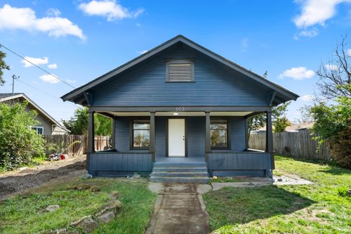 603 W 2nd St, Medford, OR, 97501-2520 | Card Image
