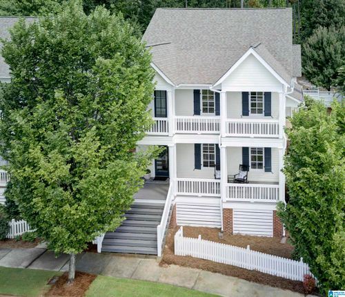 4192 Memorial Park Cir, HOOVER, AL, 35226-4400 | Card Image