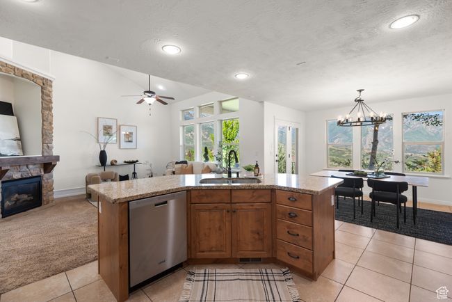 15337 Eagle Crest Dr, House other with 6 bedrooms, 4 bathrooms and 3 parking in Draper UT | Image 20
