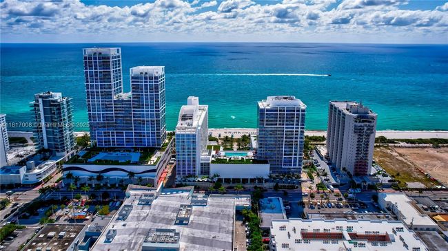 APT-405 - 6799 Collins Ave, Condo with 3 bedrooms, 3 bathrooms and null parking in Miami Beach FL | Image 35