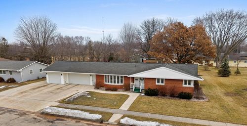 722 Lee Avenue, BRILLION, WI, 54110 | Card Image