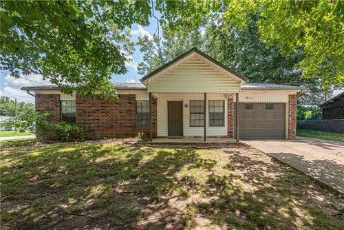 1211 Walnut Pl, Elkins, AR, 72727-2829 | Card Image