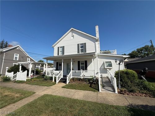 123 E 7th St, Uhrichsville, OH, 44683-1639 | Card Image