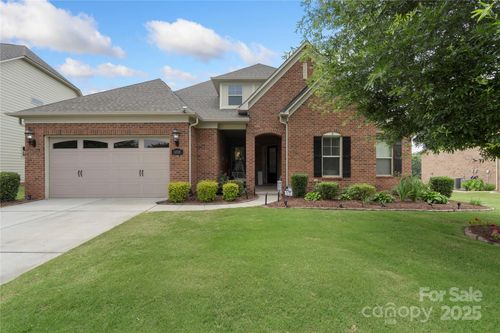 12726 Rusty Blackbird Way, Charlotte, NC, 28278-6892 | Card Image