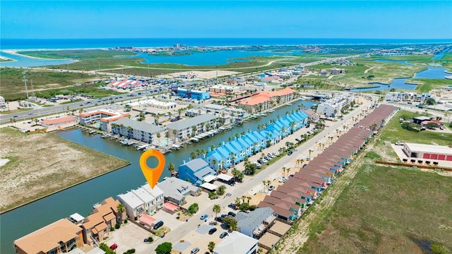 C - 14410 E Cabana St, Condo with 3 bedrooms, 4 bathrooms and 2 parking in Corpus Christi TX | Image 39