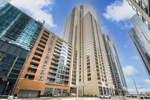 904-420 E Waterside Dr, Chicago, IL, 60601-8004 | Card Image