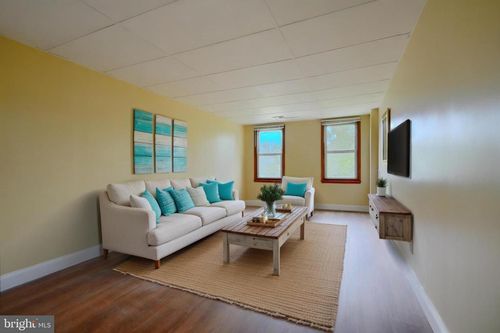 35 3rd Ave, HALETHORPE, MD, 21227-3196 | Card Image