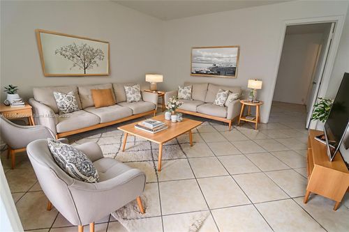 apt-3-59 Nw 37th St, Oakland Park, FL, 33309-5271 | Card Image