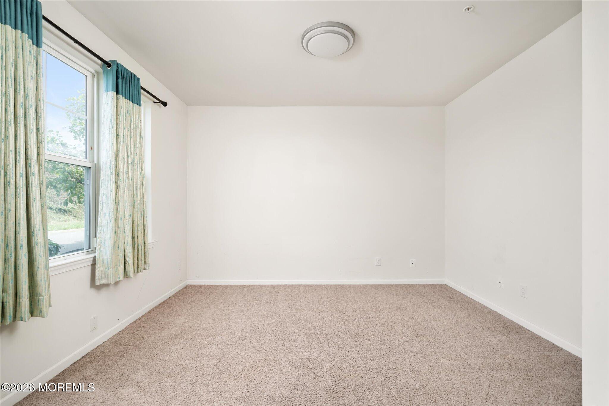 Residential Lease in North Brunswick 4