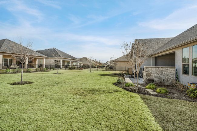 10020 Crestview Dr, House other with 2 bedrooms, 3 bathrooms and null parking in Denton TX | Image 39