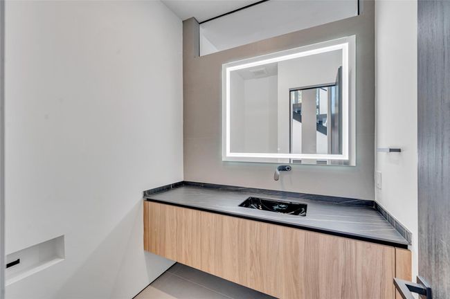Main Level Half Bath w/Graff Faucet | Image 23