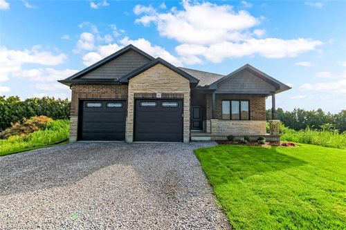 42 Duchess Dr, Delhi, ON, N4B | Card Image