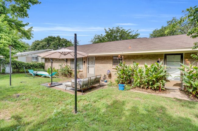 1502 Yucca St, House other with 3 bedrooms, 2 bathrooms and null parking in Midlothian TX | Image 22