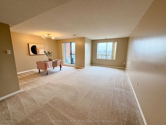 506 - 30 Chapman Crt, Condo with 2 bedrooms, 2 bathrooms and 1 parking in London ON | Image 4