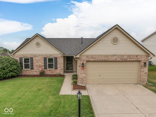 1500 Harrison Dr, Greenwood, IN, 46143-8431 | Card Image