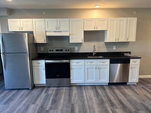 apt-204-45 Monarch Way, Portsmouth, NH, 03801-4795 | Card Image