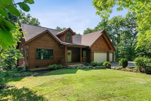 S7799 Aspen Ridge Rd, De Soto, WI, 54624-6201 | Card Image