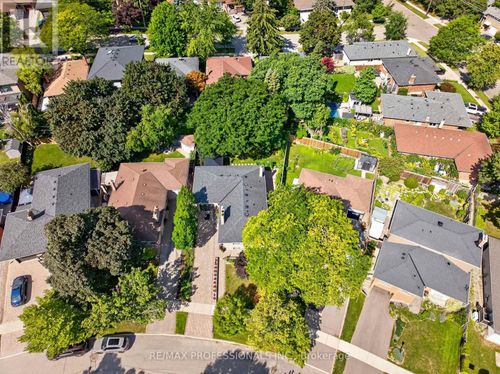 57 Merrygale Crescent, Toronto (Eringate-Centennial-West Deane), ON, M9B5N9 | Card Image