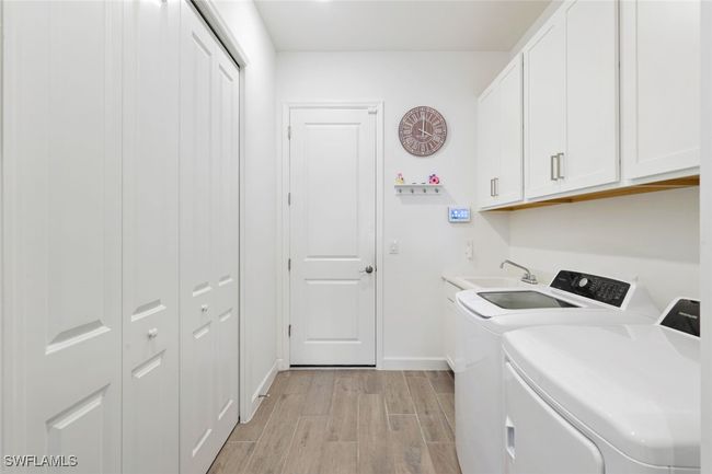 11030 Pebble Springs Run, House other with 3 bedrooms, 3 bathrooms and null parking in Fort Myers FL | Image 28