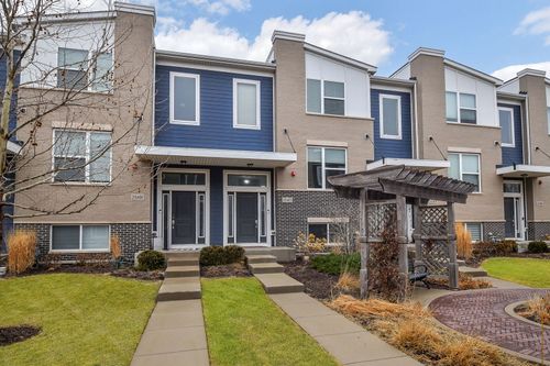 3S602 Everton Dr, Warrenville, IL, 60555-3644 | Card Image