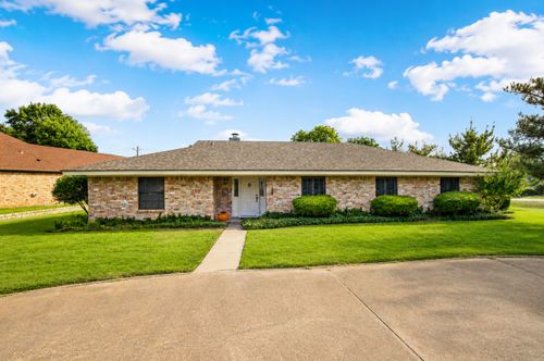 5132 Fairway Cir, Granbury, TX, 76049-5180 | Card Image