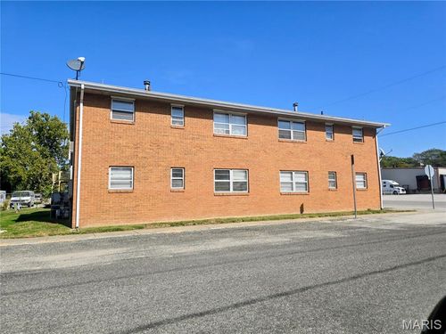 19 S Long St, Caseyville, IL, 62232-1566 | Card Image