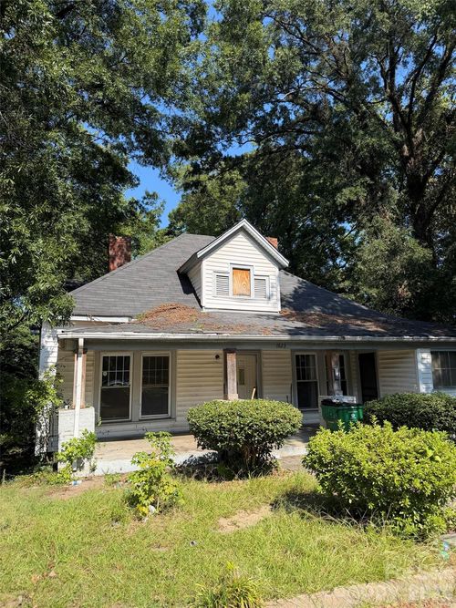 1823 Seigle Ave, Charlotte, NC, 28205-2372 | Card Image