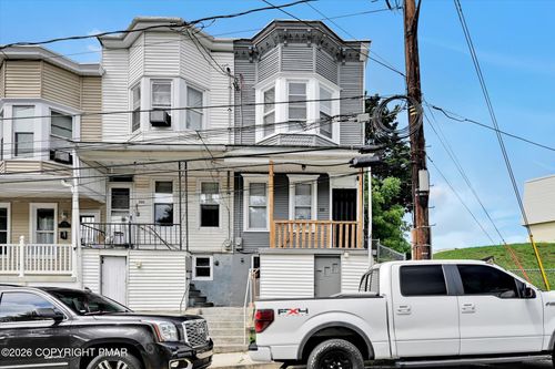 733 N 2nd Street, POTTSVILLE, PA, 17901 | Card Image
