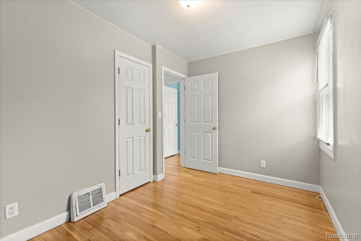 Residential Lease in Royal Oak 3