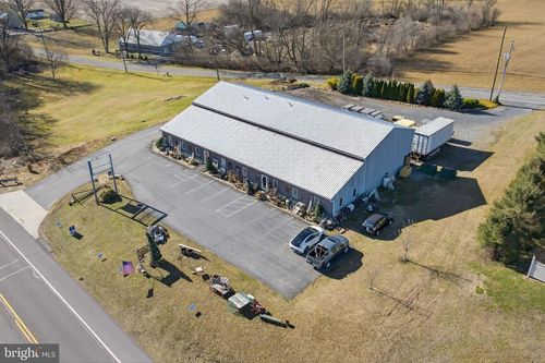 6788-6790 Penn Ave, WERNERSVILLE, PA, 19565-9643 | Card Image