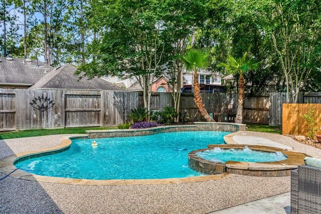 4011 N Water Iris Court, House other with 5 bedrooms, 3 bathrooms and null parking in Houston TX | Image 9