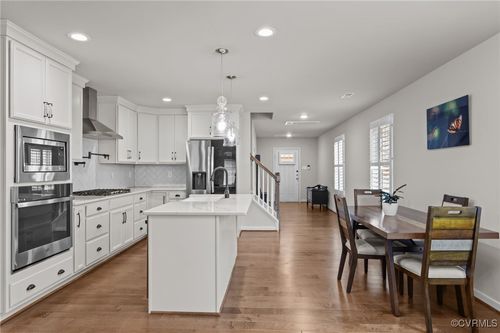 3391 Rock Creek Villa Dr, Quinton, VA, 23141-1652 | Card Image