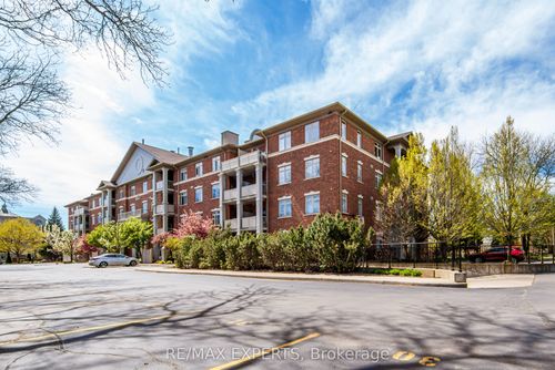 102-391 Plains Rd E, Burlington, ON, L7T4M2 | Card Image