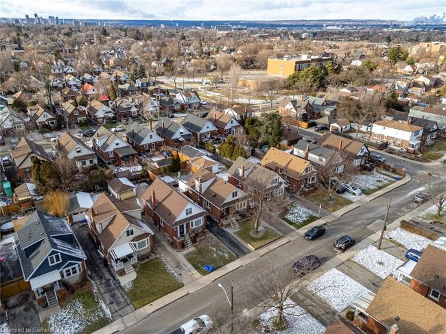 182 Huxley Ave S, House other with 4 bedrooms, 2 bathrooms and 3 parking in Hamilton ON | Image 26